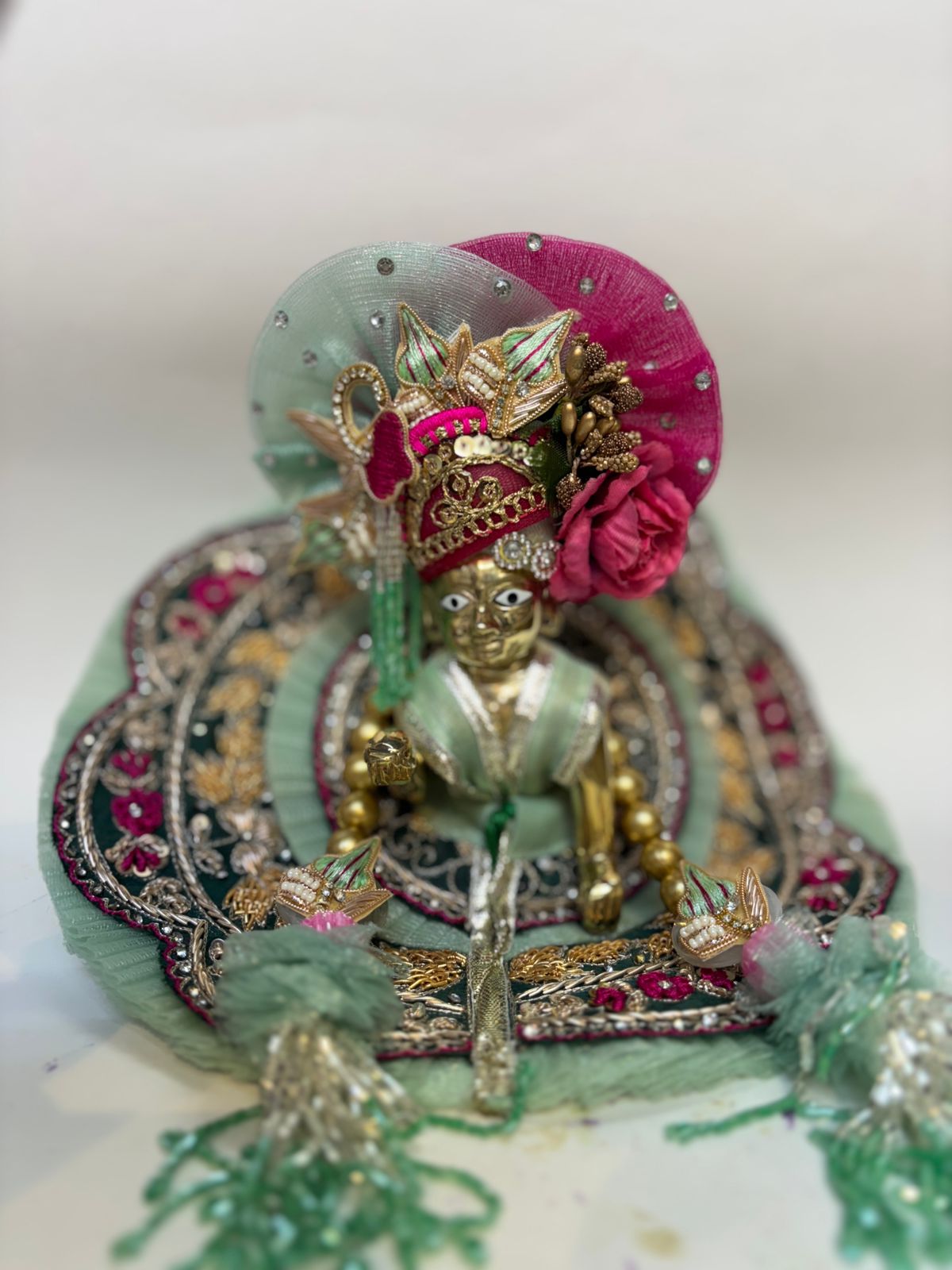 Kri-Radhey Green jardogi handwork poshak