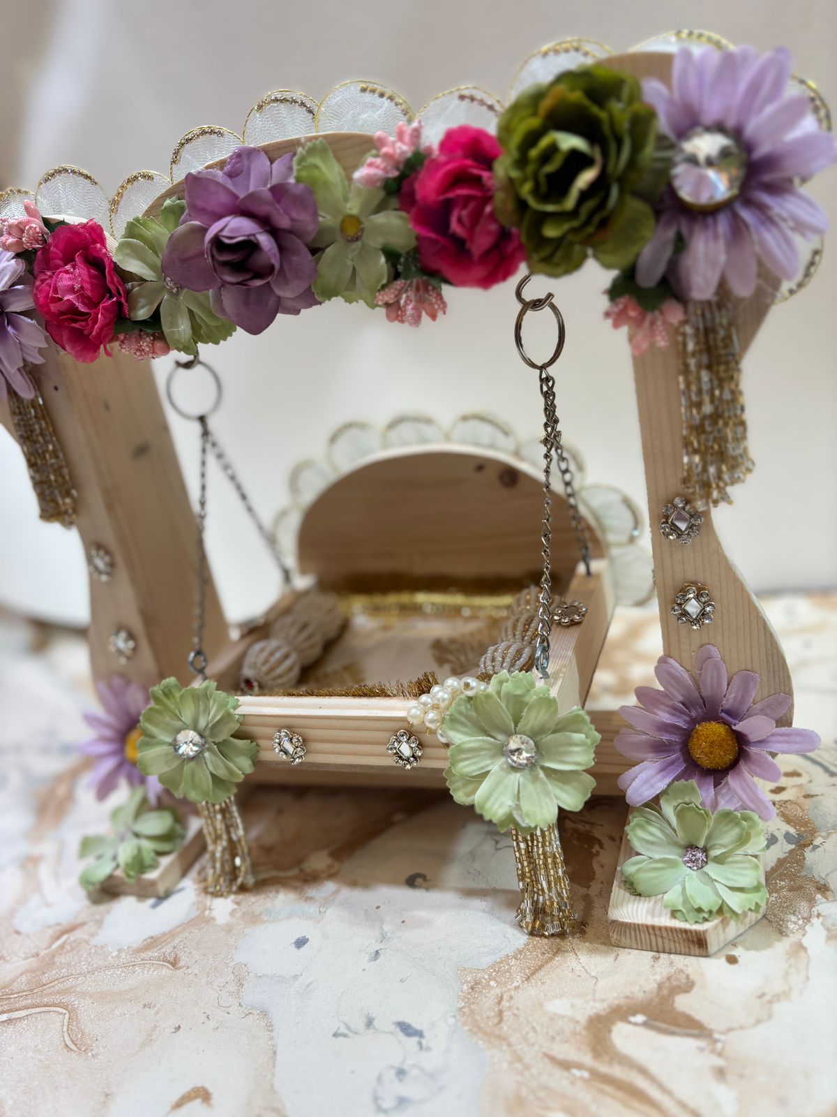 Kri-Radhey Elegant Floral Jhula (Purple-Green)