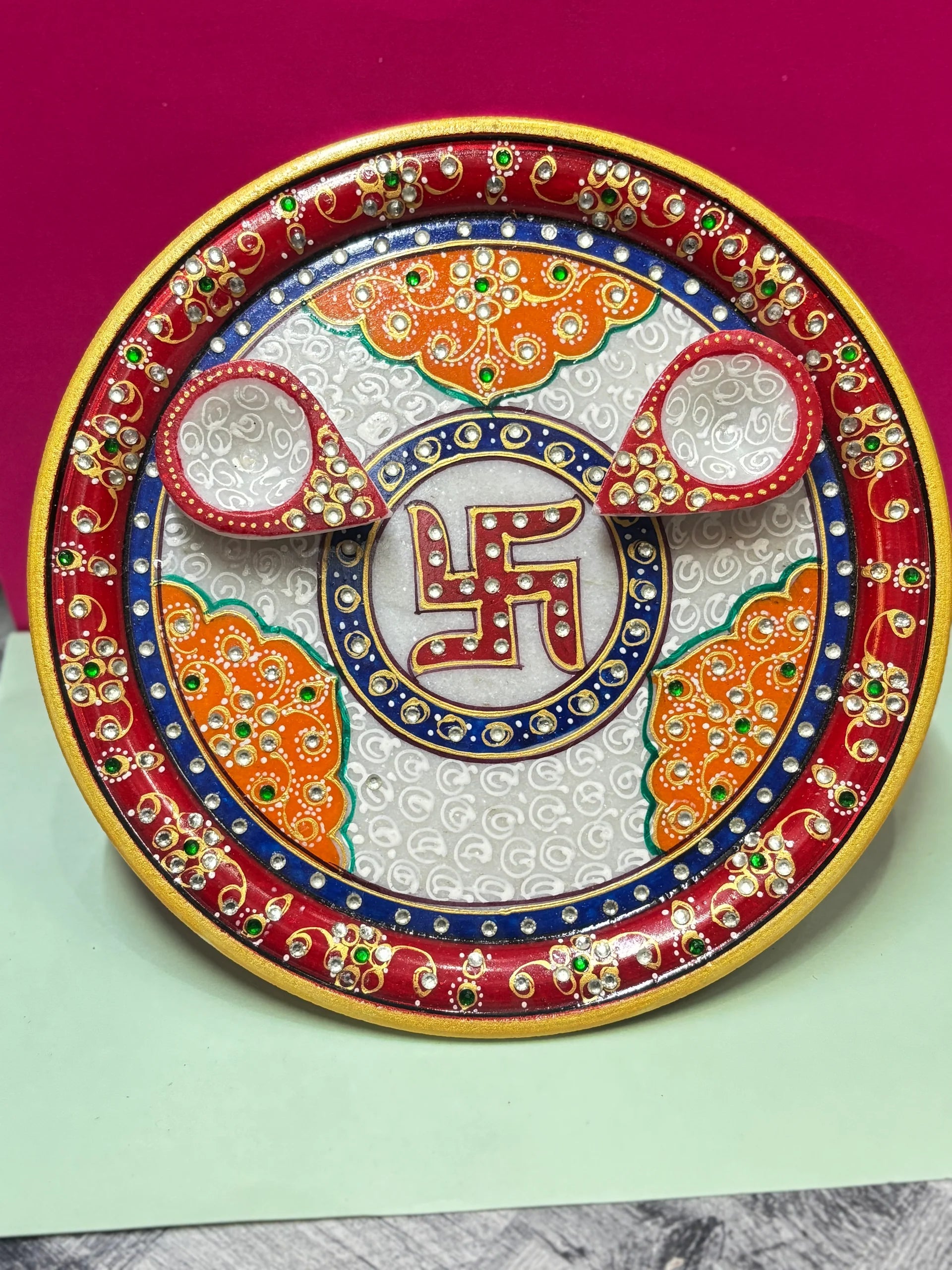 कृ-राधे संगमरमर पूजा थाली