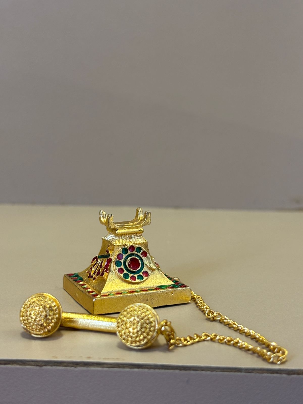 Kri-Radhey Telephone