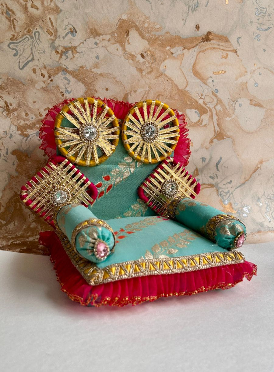 Kri-Radhey Mint lotus singhasan