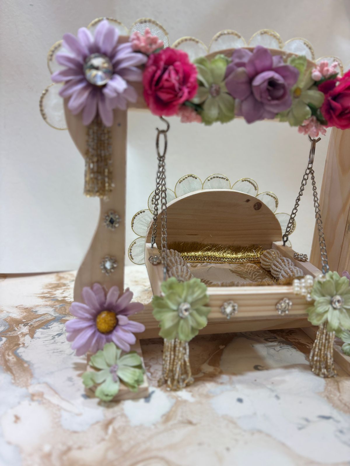 Kri-Radhey Elegant Floral Jhula (Purple-Green)