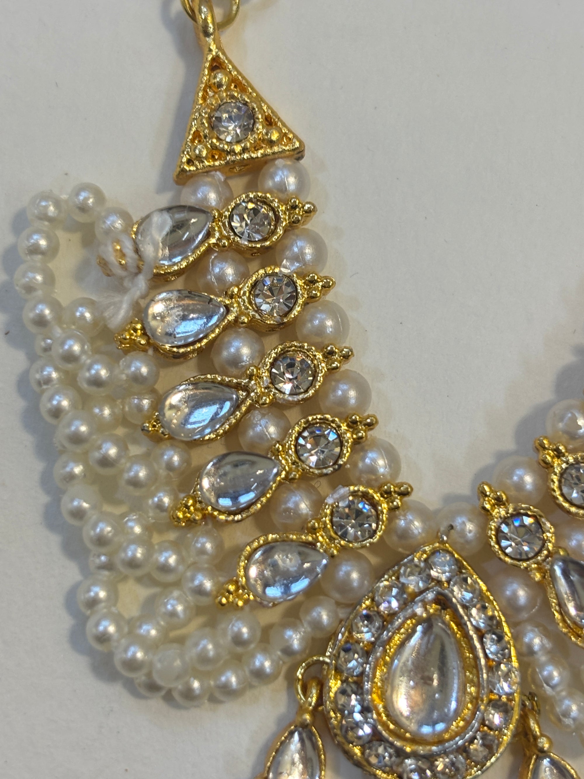 Kri-Radhey Pearl Fan Mala