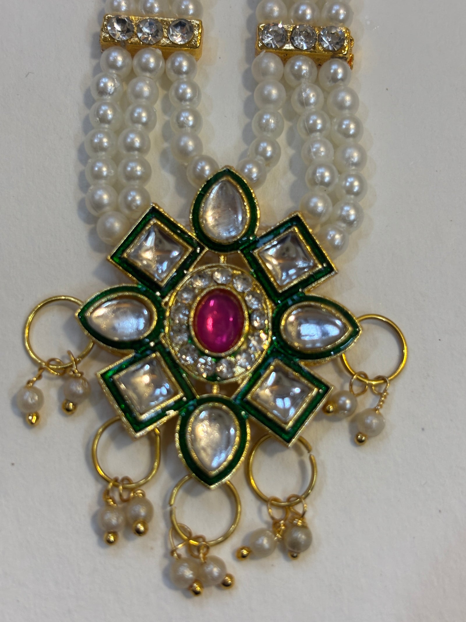 Kri-Radhey Temple Star Kundan Mala
