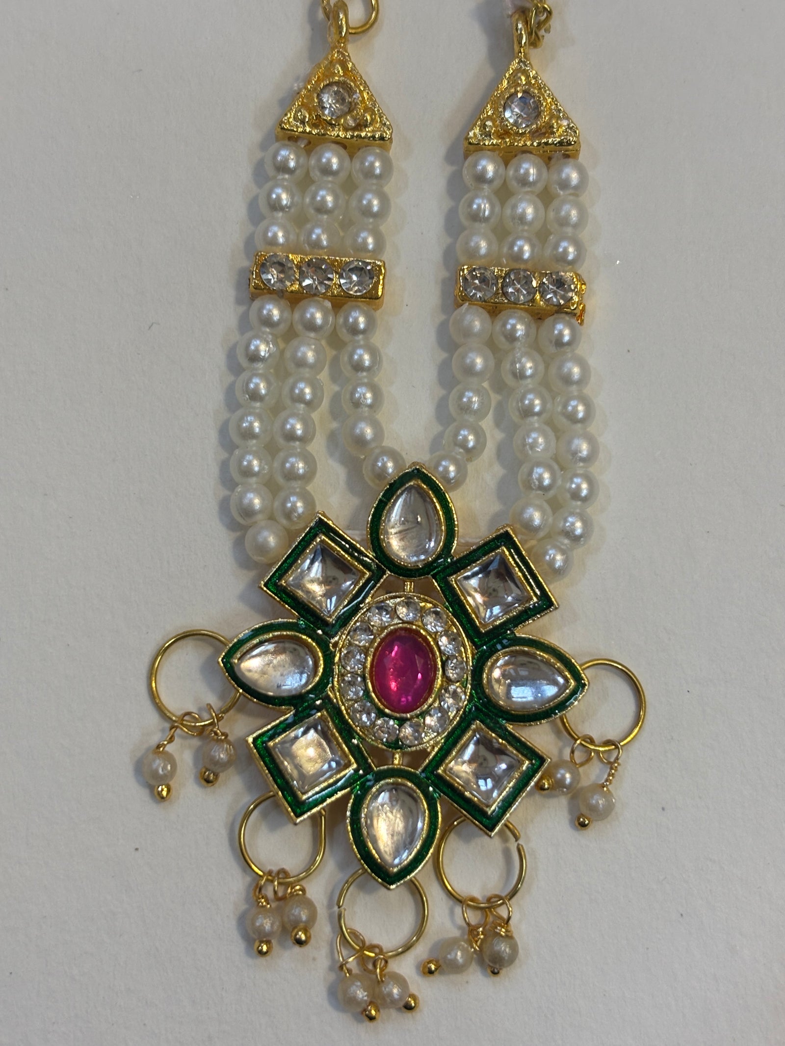 Kri-Radhey Temple Star Kundan Mala